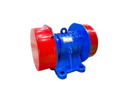 激震力20千牛功率1.5KW的6級臥式振動電機-20-6